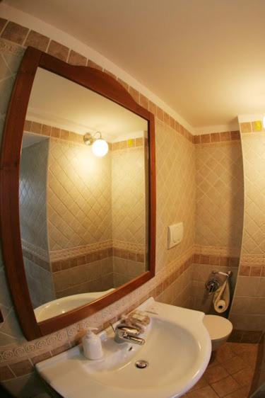Corte Trecantaia 11 Holiday Hotel Бари Екстериор снимка