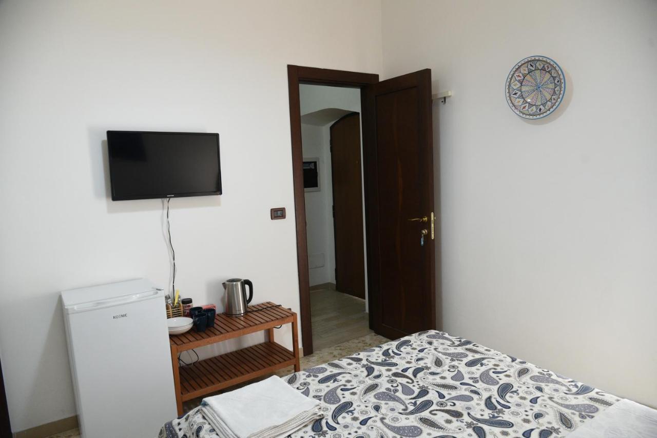Corte Trecantaia 11 Holiday Hotel Бари Екстериор снимка